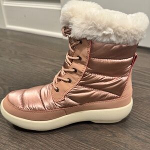 Sperry Bearing Plushwave Nylon Rose Pink Winter Fur Snow Boots Shoes Size 7